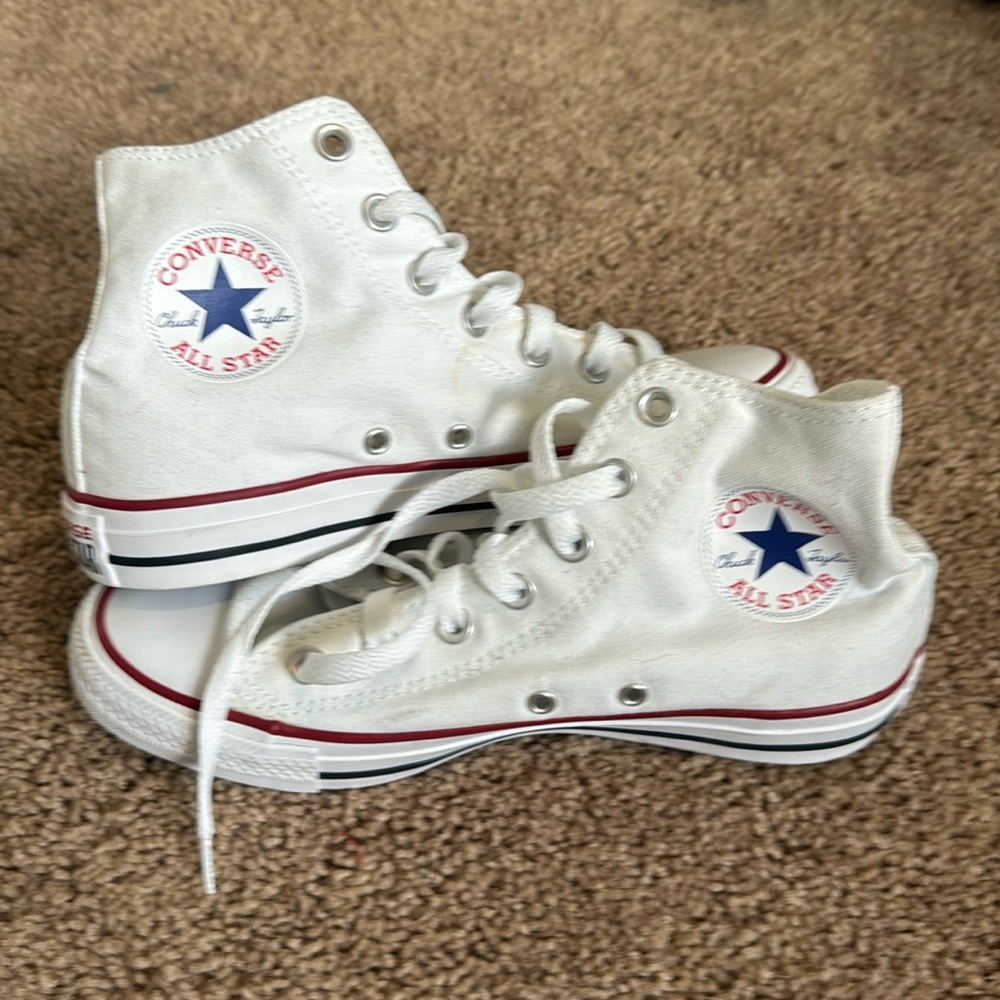 Converse All Stars size 8 small stain